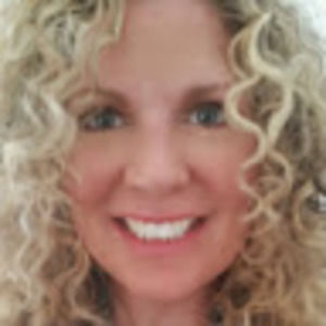 Meet your Posher, Alisa